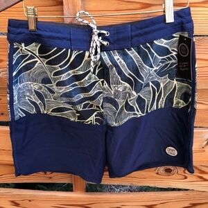 Drift the 7 Seas Mens Swim Trunks NWT  Size 32